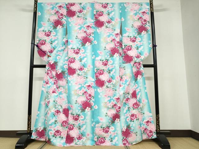 ■■■　サイズ　■■■ 身丈 167cm（肩から） 裄丈 68.5cm 袖丈 75cm　縫込み 2cm 袖幅 34.5cm 前幅 25cm 後幅 30cm 着物縫いこみ 内揚げ 0cm 裄 お袖側 約1cm　身頃側 約2cm ■■■　商品詳細　■■■ 【化繊】 状態は接写画像のように袖口に薄い汚れがございますが その他特に目立ったシミ汚れなどもなく大変良い状態です。 お安く出品致しますので、是非この機会にいかがでしょうか？※ご自身で洗濯された場合の保証はできかねます。 専門店にご相談ください。 ■■■　注意事項　■■■ ■モニター発色の具合により色合いが異なる場合がございます。 ■寸法は多少の誤差が生じる場合がございますのでご了承ください。 ■縫込みの長さが左右非対称の場合は短い部分を記載しております。 左右非対称であってもご返品・お値引き等の保証は出来かねますので、ご了承の上ご購入をお願い致します。 ■シミ等のチェックには注意を払っておりますが、見落としがある場合もございますし、個人の見解も様々ですので神経質な方のご購入はお控えください。 ■箪笥に入っておりました着物や帯なので畳みシワや匂いがあるものもございます。 ■お休みは基本的に土日祝となりますが、その他臨時でお休みする場合がございますのでご了承ください。 ■商品の発送は平日のみの発送となります。 ■夜間と土曜、日曜日はお問い合わせの回答が遅れる場合がございます。 ■当店では、お直し、紋入れ、お手入れ等は承っておりません。 ■生地の状態（ヤケ、経年劣化等）によってはサイズ直しが出来ない場合がございます。 その点もどうかご了承のうえ、ご購入をお願いいたします。 ■弊社で取り扱う商品は一点ものにつき、時期や在庫状況に応じて金額が変更となる場合がございます。 ■検針は行っておりません。予めご了承いただきますようお願いいたします。 ■【洗える着物】と記載のある商品におきましては、商品お届け後に洗濯を行ってしまってからのご返品にはご対応しかねます。 念の為、専門店でのお手入れをお願いいたします。 ■着物のサイズ目安は下記を参考ください↓ ＜女性着物＞　お端折り次第で＋5cm　−1cmが着用可能サイズ 　例）身丈170cmの場合、身長160cm〜175cm ＜男性着物＞　身丈＋約25cm〜27cm程が適応身長 　例）身丈155cmの場合、身長180〜182cm