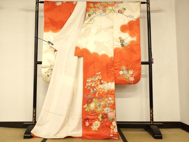 平和屋の平和屋本店●お引きずり・お引き摺り・引き振袖 和装 結婚式 舞妓 芸妓 芸者 衣装 雪輪花車飛鶴文 暈し染め 金銀糸 逸品 AABK8385fw｜アングル2
