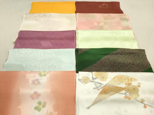 ■■■　商品詳細　■■■ 【正絹】 状態は特に目立ったシミ汚れなどもなく大変良い状態です。 大変上質な逸品になります。 お安く出品致しますので、是非この機会にいかがでしょうか？ ■■■　注意事項　■■■ ■モニター発色の具合により色合いが異なる場合がございます。 ■寸法は多少の誤差が生じる場合がございますのでご了承ください。 ■縫込みの長さが左右非対称の場合は短い部分を記載しております。 左右非対称であってもご返品・お値引き等の保証は出来かねますので、ご了承の上ご購入をお願い致します。 ■シミ等のチェックには注意を払っておりますが、見落としがある場合もございますし、個人の見解も様々ですので神経質な方のご購入はお控えください。 ■箪笥に入っておりました着物や帯なので畳みシワや匂いがあるものもございます。 ■お休みは基本的に土日祝となりますが、その他臨時でお休みする場合がございますのでご了承ください。 ■商品の発送は平日のみの発送となります。 ■夜間と土曜、日曜日はお問い合わせの回答が遅れる場合がございます。 ■当店では、お直し、紋入れ、お手入れ等は承っておりません。 ■生地の状態（ヤケ、経年劣化等）によってはサイズ直しが出来ない場合がございます。 その点もどうかご了承のうえ、ご購入をお願いいたします。 ■弊社で取り扱う商品は一点ものにつき、時期や在庫状況に応じて金額が変更となる場合がございます。 ■検針は行っておりません。予めご了承いただきますようお願いいたします。 ■【洗える着物】と記載のある商品におきましては、商品お届け後に洗濯を行ってしまってからのご返品にはご対応しかねます。 念の為、専門店でのお手入れをお願いいたします。 ■着物のサイズ目安は下記を参考ください↓ ＜女性着物＞　お端折り次第で＋5cm　−1cmが着用可能サイズ 　例）身丈170cmの場合、身長160cm〜175cm ＜男性着物＞　身丈＋約25cm〜27cm程が適応身長 　例）身丈155cmの場合、身長180〜182cm