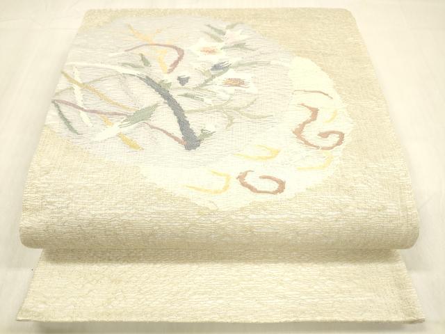 ■■■　サイズ　■■■ 長さ 454cm 幅 30.5cm程 ■■■　商品詳細　■■■ 【正絹】 状態は1.2回程しか締めておらず 特に目立ったシミ汚れなどもなく大変良い状態です。 大変上質な逸品になります。 お安く出品致しますので、是非この機会にいかがでしょうか？ ■■■　注意事項　■■■ ■モニター発色の具合により色合いが異なる場合がございます。 ■寸法は多少の誤差が生じる場合がございますのでご了承ください。 ■縫込みの長さが左右非対称の場合は短い部分を記載しております。 左右非対称であってもご返品・お値引き等の保証は出来かねますので、ご了承の上ご購入をお願い致します。 ■シミ等のチェックには注意を払っておりますが、見落としがある場合もございますし、個人の見解も様々ですので神経質な方のご購入はお控えください。 ■箪笥に入っておりました着物や帯なので畳みシワや匂いがあるものもございます。 ■お休みは基本的に土日祝となりますが、その他臨時でお休みする場合がございますのでご了承ください。 ■商品の発送は平日のみの発送となります。 ■夜間と土曜、日曜日はお問い合わせの回答が遅れる場合がございます。 ■当店では、お直し、紋入れ、お手入れ等は承っておりません。 ■生地の状態（ヤケ、経年劣化等）によってはサイズ直しが出来ない場合がございます。 その点もどうかご了承のうえ、ご購入をお願いいたします。 ■弊社で取り扱う商品は一点ものにつき、時期や在庫状況に応じて金額が変更となる場合がございます。 ■検針は行っておりません。予めご了承いただきますようお願いいたします。 ■【洗える着物】と記載のある商品におきましては、商品お届け後に洗濯を行ってしまってからのご返品にはご対応しかねます。 念の為、専門店でのお手入れをお願いいたします。 ■着物のサイズ目安は下記を参考ください↓ ＜女性着物＞　お端折り次第で＋5cm　−1cmが着用可能サイズ 　例）身丈170cmの場合、身長160cm〜175cm ＜男性着物＞　身丈＋約25cm〜27cm程が適応身長 　例）身丈155cmの場合、身長180〜182cm