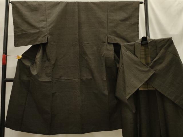 ■■■　サイズ　■■■ 【着物】 身丈 131cm（肩から） 裄丈 64cm 袖丈 47.5cm　縫込み 3cm 袖幅 32cm 前幅 26cm 後幅 30cm 着物縫いこみ 内揚げ 7.5cm 裄 お袖側 約5.5cm　身頃側 約4cm ...