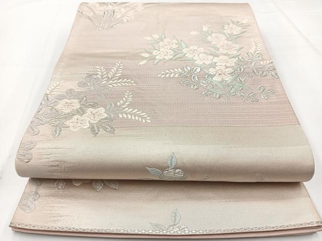■■■　サイズ　■■■ 長さ 414cm 幅 30.5cm程 ■■■　商品詳細　■■■ 【正絹】 詳細に関しましては、画像をご確認ください。 大変上質な逸品になります。 お安く出品致しますので、是非この機会にいかがでしょうか？ ■■■　注意事項　■■■ ■モニター発色の具合により色合いが異なる場合がございます。 ■寸法は多少の誤差が生じる場合がございますのでご了承ください。 ■縫込みの長さが左右非対称の場合は短い部分を記載しております。 左右非対称であってもご返品・お値引き等の保証は出来かねますので、ご了承の上ご購入をお願い致します。 ■シミ等のチェックには注意を払っておりますが、見落としがある場合もございますし、個人の見解も様々ですので神経質な方のご購入はお控えください。 ■箪笥に入っておりました着物や帯なので畳みシワや匂いがあるものもございます。 ■お休みは基本的に土日祝となりますが、その他臨時でお休みする場合がございますのでご了承ください。 ■商品の発送は平日のみの発送となります。 ■夜間と土曜、日曜日はお問い合わせの回答が遅れる場合がございます。 ■当店では、お直し、紋入れ、お手入れ等は承っておりません。 ■生地の状態（ヤケ、経年劣化等）によってはサイズ直しが出来ない場合がございます。 その点もどうかご了承のうえ、ご購入をお願いいたします。 ■弊社で取り扱う商品は一点ものにつき、時期や在庫状況に応じて金額が変更となる場合がございます。 ■検針は行っておりません。予めご了承いただきますようお願いいたします。 ■【洗える着物】と記載のある商品におきましては、商品お届け後に洗濯を行ってしまってからのご返品にはご対応しかねます。 念の為、専門店でのお手入れをお願いいたします。 ■着物のサイズ目安は下記を参考ください↓ ＜女性着物＞　お端折り次第で＋5cm　−1cmが着用可能サイズ 　例）身丈170cmの場合、身長160cm〜175cm ＜男性着物＞　身丈＋約25cm〜27cm程が適応身長 　例）身丈155cmの場合、身長180〜182cm