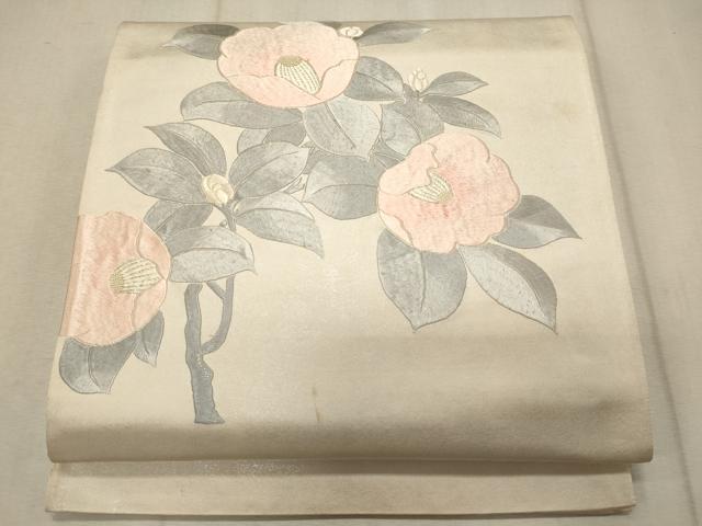 ■■■　サイズ　■■■ 長さ 420cm 幅 31cm程 ■■■　商品詳細　■■■ 【正絹・芯なし】 詳細に関しましては、画像をご確認ください。 大変上質な逸品になります。 お安く出品致しますので、是非この機会にいかがでしょうか？ ■■■　注意事項　■■■ ■モニター発色の具合により色合いが異なる場合がございます。 ■寸法は多少の誤差が生じる場合がございますのでご了承ください。 ■縫込みの長さが左右非対称の場合は短い部分を記載しております。 左右非対称であってもご返品・お値引き等の保証は出来かねますので、ご了承の上ご購入をお願い致します。 ■シミ等のチェックには注意を払っておりますが、見落としがある場合もございますし、個人の見解も様々ですので神経質な方のご購入はお控えください。 ■箪笥に入っておりました着物や帯なので畳みシワや匂いがあるものもございます。 ■お休みは基本的に土日祝となりますが、その他臨時でお休みする場合がございますのでご了承ください。 ■商品の発送は平日のみの発送となります。 ■夜間と土曜、日曜日はお問い合わせの回答が遅れる場合がございます。 ■当店では、お直し、紋入れ、お手入れ等は承っておりません。 ■生地の状態（ヤケ、経年劣化等）によってはサイズ直しが出来ない場合がございます。 その点もどうかご了承のうえ、ご購入をお願いいたします。 ■弊社で取り扱う商品は一点ものにつき、時期や在庫状況に応じて金額が変更となる場合がございます。 ■検針は行っておりません。予めご了承いただきますようお願いいたします。 ■【洗える着物】と記載のある商品におきましては、商品お届け後に洗濯を行ってしまってからのご返品にはご対応しかねます。 念の為、専門店でのお手入れをお願いいたします。 ■着物のサイズ目安は下記を参考ください↓ ＜女性着物＞　お端折り次第で＋5cm　−1cmが着用可能サイズ 　例）身丈170cmの場合、身長160cm〜175cm ＜男性着物＞　身丈＋約25cm〜27cm程が適応身長 　例）身丈155cmの場合、身長180〜182cm