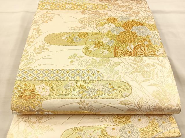 ■■■　サイズ　■■■ 長さ 428cm 幅 30.5cm程 ■■■　商品詳細　■■■ 【正絹】 詳細に関しましては、画像をご確認ください。 大変上質な逸品になります。 お安く出品致しますので、是非この機会にいかがでしょうか？ ■■■　注意事項　■■■ ■モニター発色の具合により色合いが異なる場合がございます。 ■寸法は多少の誤差が生じる場合がございますのでご了承ください。 ■縫込みの長さが左右非対称の場合は短い部分を記載しております。 左右非対称であってもご返品・お値引き等の保証は出来かねますので、ご了承の上ご購入をお願い致します。 ■シミ等のチェックには注意を払っておりますが、見落としがある場合もございますし、個人の見解も様々ですので神経質な方のご購入はお控えください。 ■箪笥に入っておりました着物や帯なので畳みシワや匂いがあるものもございます。 ■お休みは基本的に土日祝となりますが、その他臨時でお休みする場合がございますのでご了承ください。 ■商品の発送は平日のみの発送となります。 ■夜間と土曜、日曜日はお問い合わせの回答が遅れる場合がございます。 ■当店では、お直し、紋入れ、お手入れ等は承っておりません。 ■生地の状態（ヤケ、経年劣化等）によってはサイズ直しが出来ない場合がございます。 その点もどうかご了承のうえ、ご購入をお願いいたします。 ■弊社で取り扱う商品は一点ものにつき、時期や在庫状況に応じて金額が変更となる場合がございます。 ■検針は行っておりません。予めご了承いただきますようお願いいたします。 ■【洗える着物】と記載のある商品におきましては、商品お届け後に洗濯を行ってしまってからのご返品にはご対応しかねます。 念の為、専門店でのお手入れをお願いいたします。 ■着物のサイズ目安は下記を参考ください↓ ＜女性着物＞　お端折り次第で＋5cm　−1cmが着用可能サイズ 　例）身丈170cmの場合、身長160cm〜175cm ＜男性着物＞　身丈＋約25cm〜27cm程が適応身長 　例）身丈155cmの場合、身長180〜182cm