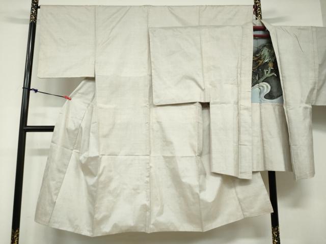 ■■■　サイズ　■■■ 【着物】 身丈 136cm（肩から） 裄丈 66cm 袖丈 49.5cm　縫込み 6cm 袖幅 33.5cm 前幅 25cm 後幅 30.5cm 着物縫いこみ 内揚げ 12cm 裄 お袖側 約2cm　身頃側 約1cm 【羽織】 身丈 88cm（肩から） 裄丈 66cm 袖丈 48.5cm　縫込み 8cm 袖幅 34cm 前幅 18.5cm 後幅 30.5cm 裄 お袖側 約1cm　身頃側 約1cm ■■■　商品詳細　■■■ 【正絹】 着物の状態は接写画像のように袖口に薄い汚れがございますが その他特に目立ったシミ汚れなどもなく大変良い状態です。 羽織の状態は特に目立ったシミ汚れなどもなく大変良い状態です。 大変上質な逸品になります。 お安く出品致しますので、是非この機会にいかがでしょうか？ ■■■　注意事項　■■■ ■モニター発色の具合により色合いが異なる場合がございます。 ■寸法は多少の誤差が生じる場合がございますのでご了承ください。 ■縫込みの長さが左右非対称の場合は短い部分を記載しております。 左右非対称であってもご返品・お値引き等の保証は出来かねますので、ご了承の上ご購入をお願い致します。 ■シミ等のチェックには注意を払っておりますが、見落としがある場合もございますし、個人の見解も様々ですので神経質な方のご購入はお控えください。 ■箪笥に入っておりました着物や帯なので畳みシワや匂いがあるものもございます。 ■お休みは基本的に土日祝となりますが、その他臨時でお休みする場合がございますのでご了承ください。 ■商品の発送は平日のみの発送となります。 ■夜間と土曜、日曜日はお問い合わせの回答が遅れる場合がございます。 ■当店では、お直し、紋入れ、お手入れ等は承っておりません。 ■生地の状態（ヤケ、経年劣化等）によってはサイズ直しが出来ない場合がございます。 その点もどうかご了承のうえ、ご購入をお願いいたします。 ■弊社で取り扱う商品は一点ものにつき、時期や在庫状況に応じて金額が変更となる場合がございます。 ■検針は行っておりません。予めご了承いただきますようお願いいたします。 ■【洗える着物】と記載のある商品におきましては、商品お届け後に洗濯を行ってしまってからのご返品にはご対応しかねます。 念の為、専門店でのお手入れをお願いいたします。 ■着物のサイズ目安は下記を参考ください↓ ＜女性着物＞　お端折り次第で＋5cm　−1cmが着用可能サイズ 　例）身丈170cmの場合、身長160cm〜175cm ＜男性着物＞　身丈＋約25cm〜27cm程が適応身長 　例）身丈155cmの場合、身長180〜182cm