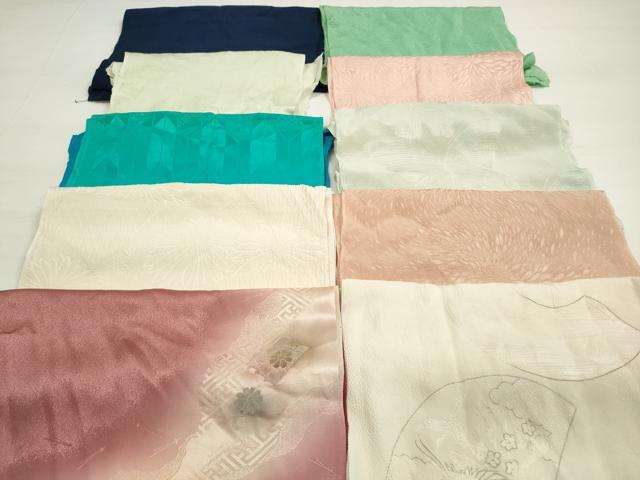 ■■■　商品詳細　■■■ 【正絹】 詳細に関しましては、 参考画像をご確認ください。 大変上質な逸品になります。 お安く出品致しますので、是非この機会にいかがでしょうか？ ■■■　注意事項　■■■ ■モニター発色の具合により色合いが異なる場合がございます。 ■寸法は多少の誤差が生じる場合がございますのでご了承ください。 ■縫込みの長さが左右非対称の場合は短い部分を記載しております。 左右非対称であってもご返品・お値引き等の保証は出来かねますので、ご了承の上ご購入をお願い致します。 ■シミ等のチェックには注意を払っておりますが、見落としがある場合もございますし、個人の見解も様々ですので神経質な方のご購入はお控えください。 ■箪笥に入っておりました着物や帯なので畳みシワや匂いがあるものもございます。 ■お休みは基本的に土日祝となりますが、その他臨時でお休みする場合がございますのでご了承ください。 ■商品の発送は平日のみの発送となります。 ■夜間と土曜、日曜日はお問い合わせの回答が遅れる場合がございます。 ■当店では、お直し、紋入れ、お手入れ等は承っておりません。 ■生地の状態（ヤケ、経年劣化等）によってはサイズ直しが出来ない場合がございます。 その点もどうかご了承のうえ、ご購入をお願いいたします。 ■弊社で取り扱う商品は一点ものにつき、時期や在庫状況に応じて金額が変更となる場合がございます。 ■検針は行っておりません。予めご了承いただきますようお願いいたします。 ■【洗える着物】と記載のある商品におきましては、商品お届け後に洗濯を行ってしまってからのご返品にはご対応しかねます。 念の為、専門店でのお手入れをお願いいたします。 ■着物のサイズ目安は下記を参考ください↓ ＜女性着物＞　お端折り次第で＋5cm　−1cmが着用可能サイズ 　例）身丈170cmの場合、身長160cm〜175cm ＜男性着物＞　身丈＋約25cm〜27cm程が適応身長 　例）身丈155cmの場合、身長180〜182cm