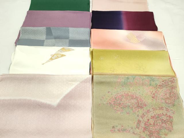 ■■■　商品詳細　■■■ 【正絹】 状態は特に目立ったシミ汚れなどもなく大変良い状態です。 大変上質な逸品になります。 お安く出品致しますので、是非この機会にいかがでしょうか？ ■■■　注意事項　■■■ ■モニター発色の具合により色合いが異なる場合がございます。 ■寸法は多少の誤差が生じる場合がございますのでご了承ください。 ■縫込みの長さが左右非対称の場合は短い部分を記載しております。 左右非対称であってもご返品・お値引き等の保証は出来かねますので、ご了承の上ご購入をお願い致します。 ■シミ等のチェックには注意を払っておりますが、見落としがある場合もございますし、個人の見解も様々ですので神経質な方のご購入はお控えください。 ■箪笥に入っておりました着物や帯なので畳みシワや匂いがあるものもございます。 ■お休みは基本的に土日祝となりますが、その他臨時でお休みする場合がございますのでご了承ください。 ■商品の発送は平日のみの発送となります。 ■夜間と土曜、日曜日はお問い合わせの回答が遅れる場合がございます。 ■当店では、お直し、紋入れ、お手入れ等は承っておりません。 ■生地の状態（ヤケ、経年劣化等）によってはサイズ直しが出来ない場合がございます。 その点もどうかご了承のうえ、ご購入をお願いいたします。 ■弊社で取り扱う商品は一点ものにつき、時期や在庫状況に応じて金額が変更となる場合がございます。 ■検針は行っておりません。予めご了承いただきますようお願いいたします。 ■【洗える着物】と記載のある商品におきましては、商品お届け後に洗濯を行ってしまってからのご返品にはご対応しかねます。 念の為、専門店でのお手入れをお願いいたします。 ■着物のサイズ目安は下記を参考ください↓ ＜女性着物＞　お端折り次第で＋5cm　−1cmが着用可能サイズ 　例）身丈170cmの場合、身長160cm〜175cm ＜男性着物＞　身丈＋約25cm〜27cm程が適応身長 　例）身丈155cmの場合、身長180〜182cm