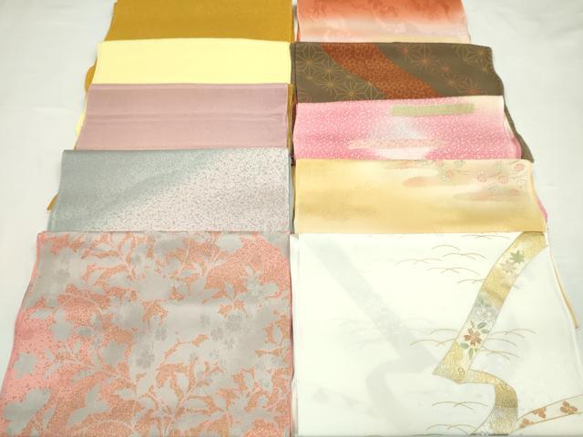 ■■■　商品詳細　■■■ 【正絹】 状態は特に目立ったシミ汚れなどもなく大変良い状態です。 大変上質な逸品になります。 お安く出品致しますので、是非この機会にいかがでしょうか？ ■■■　注意事項　■■■ ■モニター発色の具合により色合いが異なる場合がございます。 ■寸法は多少の誤差が生じる場合がございますのでご了承ください。 ■縫込みの長さが左右非対称の場合は短い部分を記載しております。 左右非対称であってもご返品・お値引き等の保証は出来かねますので、ご了承の上ご購入をお願い致します。 ■シミ等のチェックには注意を払っておりますが、見落としがある場合もございますし、個人の見解も様々ですので神経質な方のご購入はお控えください。 ■箪笥に入っておりました着物や帯なので畳みシワや匂いがあるものもございます。 ■お休みは基本的に土日祝となりますが、その他臨時でお休みする場合がございますのでご了承ください。 ■商品の発送は平日のみの発送となります。 ■夜間と土曜、日曜日はお問い合わせの回答が遅れる場合がございます。 ■当店では、お直し、紋入れ、お手入れ等は承っておりません。 ■生地の状態（ヤケ、経年劣化等）によってはサイズ直しが出来ない場合がございます。 その点もどうかご了承のうえ、ご購入をお願いいたします。 ■弊社で取り扱う商品は一点ものにつき、時期や在庫状況に応じて金額が変更となる場合がございます。 ■検針は行っておりません。予めご了承いただきますようお願いいたします。 ■【洗える着物】と記載のある商品におきましては、商品お届け後に洗濯を行ってしまってからのご返品にはご対応しかねます。 念の為、専門店でのお手入れをお願いいたします。 ■着物のサイズ目安は下記を参考ください↓ ＜女性着物＞　お端折り次第で＋5cm　−1cmが着用可能サイズ 　例）身丈170cmの場合、身長160cm〜175cm ＜男性着物＞　身丈＋約25cm〜27cm程が適応身長 　例）身丈155cmの場合、身長180〜182cm