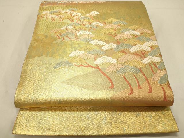 ■■■　サイズ　■■■ 長さ 448cm 幅 31cm程 ■■■　商品詳細　■■■ 【正絹】 詳細に関しましては、画像をご確認ください。 大変上質な逸品になります。 お安く出品致しますので、是非この機会にいかがでしょうか？ ■■■　注意事項　■■■ ■モニター発色の具合により色合いが異なる場合がございます。 ■寸法は多少の誤差が生じる場合がございますのでご了承ください。 ■縫込みの長さが左右非対称の場合は短い部分を記載しております。 左右非対称であってもご返品・お値引き等の保証は出来かねますので、ご了承の上ご購入をお願い致します。 ■シミ等のチェックには注意を払っておりますが、見落としがある場合もございますし、個人の見解も様々ですので神経質な方のご購入はお控えください。 ■箪笥に入っておりました着物や帯なので畳みシワや匂いがあるものもございます。 ■お休みは基本的に土日祝となりますが、その他臨時でお休みする場合がございますのでご了承ください。 ■商品の発送は平日のみの発送となります。 ■夜間と土曜、日曜日はお問い合わせの回答が遅れる場合がございます。 ■当店では、お直し、紋入れ、お手入れ等は承っておりません。 ■生地の状態（ヤケ、経年劣化等）によってはサイズ直しが出来ない場合がございます。 その点もどうかご了承のうえ、ご購入をお願いいたします。 ■弊社で取り扱う商品は一点ものにつき、時期や在庫状況に応じて金額が変更となる場合がございます。 ■検針は行っておりません。予めご了承いただきますようお願いいたします。 ■【洗える着物】と記載のある商品におきましては、商品お届け後に洗濯を行ってしまってからのご返品にはご対応しかねます。 念の為、専門店でのお手入れをお願いいたします。 ■着物のサイズ目安は下記を参考ください↓ ＜女性着物＞　お端折り次第で＋5cm　−1cmが着用可能サイズ 　例）身丈170cmの場合、身長160cm〜175cm ＜男性着物＞　身丈＋約25cm〜27cm程が適応身長 　例）身丈155cmの場合、身長180〜182cm