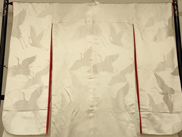 平和屋の平和屋本店●白打掛　白無垢　和装　婚礼　結婚式　花嫁　神社挙式　唐織　飛鶴舞花文　逸品　AABJ2705fw｜アングル3