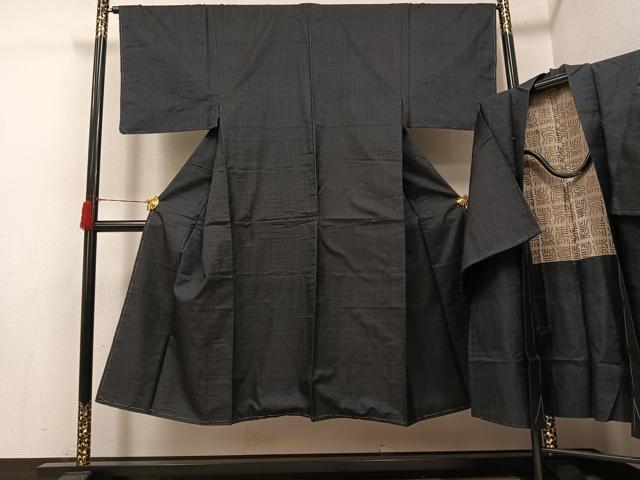 平和屋着物●男性　本場大島紬　アンサンブル　80亀甲　総詰め　正絹　逸品　未使用　AABH6884ph
