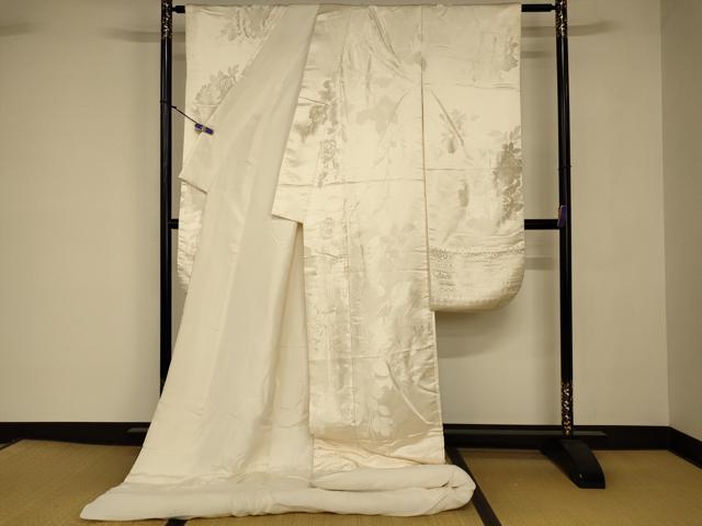 平和屋の平和屋本店●白打掛　白無垢　和装　婚礼　結婚式　花嫁　神社挙式　唐織　薔薇文　逸品　AABJ2709fw｜アングル2