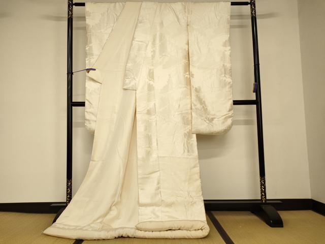 平和屋の平和屋本店●白打掛　白無垢　和装　婚礼　結婚式　花嫁　神社挙式　唐織　枝花文　逸品　AABJ2712fw｜アングル2
