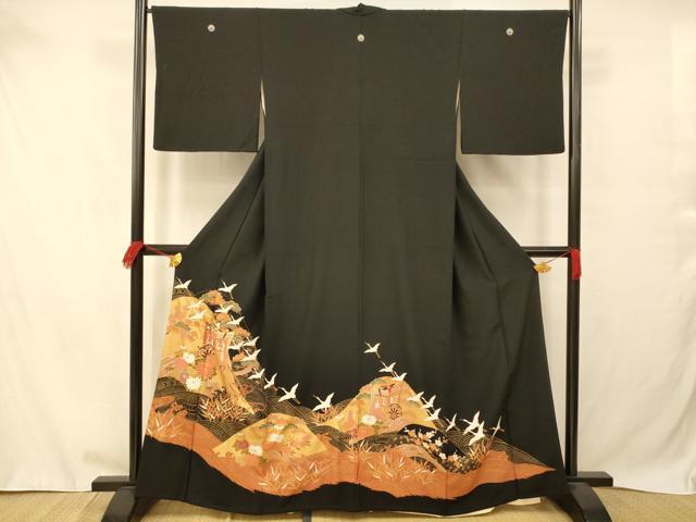 Rakuten - 平和屋着物■豪華黒留袖 駒刺繍 御所車飛鶴較文 金彩 正絹 逸品 AABB7856fw