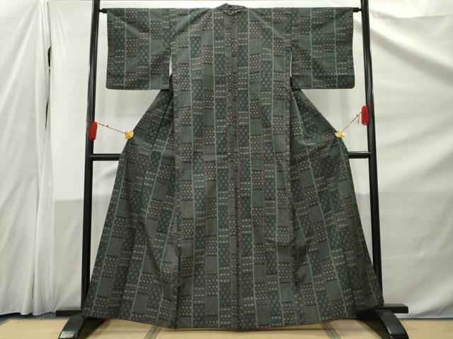 乐天商城 - 平和屋着物■上質な紬 吉祥文様 黒地 正絹 逸品 AABC1506nf