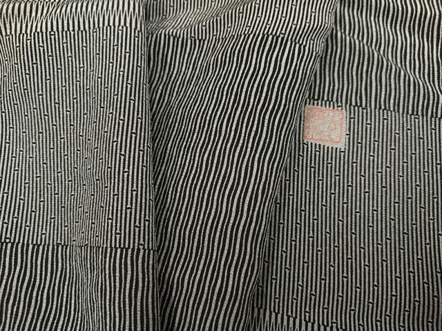 平和屋着物●伝統工芸師　服部光擴　江戸小紋　寄せ小紋柄　黒地　正絹　逸品　AABG4099ph