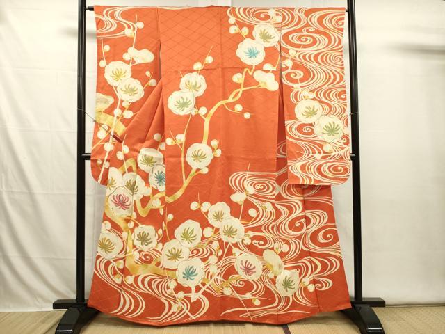 ■■■　サイズ　■■■ 身丈 159cm（肩から） 裄丈 64cm 袖丈 92cm　縫込み 3.5cm 袖幅 32.5cm 前幅 22.5cm 後幅 30cm 着物縫いこみ 内揚げ 2cm 裄 お袖側 約4.5cm　身頃側 約6cm ■■■　商品詳細　■■■ 【正絹】 状態は画像を添付しておりますので、そちらをご確認下さいますよう宜しくお願い致します。 大変上質な逸品になりますのでぜひお手入れをされてお召しになられてはいかがでしょうか。 お安く出品致しますので、是非この機会にいかがでしょうか？ ■■■　注意事項　■■■ ■モニター発色の具合により色合いが異なる場合がございます。 ■寸法は多少の誤差が生じる場合がございますのでご了承ください。 ■縫込みの長さが左右非対称の場合は短い部分を記載しております。 左右非対称であってもご返品・お値引き等の保証は出来かねますので、ご了承の上ご購入をお願い致します。 ■シミ等のチェックには注意を払っておりますが、見落としがある場合もございますし、個人の見解も様々ですので神経質な方のご購入はお控えください。 ■箪笥に入っておりました着物や帯なので畳みシワや匂いがあるものもございます。 ■お休みは基本的に土日祝となりますが、その他臨時でお休みする場合がございますのでご了承ください。 ■商品の発送は平日のみの発送となります。 ■夜間と土曜、日曜日はお問い合わせの回答が遅れる場合がございます。 ■当店では、お直し、紋入れ、お手入れ等は承っておりません。 ■生地の状態（ヤケ、経年劣化等）によってはサイズ直しが出来ない場合がございます。 その点もどうかご了承のうえ、ご購入をお願いいたします。 ■弊社で取り扱う商品は一点ものにつき、時期や在庫状況に応じて金額が変更となる場合がございます。 ■検針は行っておりません。予めご了承いただきますようお願いいたします。 ■【洗える着物】と記載のある商品におきましては、商品お届け後に洗濯を行ってしまってからのご返品にはご対応しかねます。 念の為、専門店でのお手入れをお願いいたします。 ■写真に写っている物が全てになります。それ以外の付属品はございませんのでご了承ください。 ■状態に関する写真につきましては、掲載可能な写真枚数に限りがあるため、各箇所につき1枚参考画像を掲載しております。 ■着物のサイズ目安は下記を参考ください↓ ＜女性着物＞　お端折り次第で＋5cm　－1cmが着用可能サイズ 　例）身丈170cmの場合、身長160cm～175cm ＜男性着物＞　身丈＋約25cm～27cm程が適応身長 　例）身丈155cmの場合、身長180～182cm