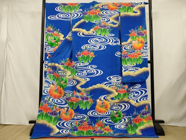 ■■■　サイズ　■■■ 身丈 176.5cm（肩から） 裄丈 64.5cm 袖丈 103cm　縫込み 4cm 袖幅 32cm 前幅 23.5cm 後幅 29cm 着物縫いこみ 内揚げ 0cm 裄 お袖側 約1cm　身頃側 約1.5cm ■■■　商品詳細　■■■ 【正絹・ふき綿仕立て・比翼仕立て】 状態は接写画像のように表地にスレ、袖口に薄い汚れがございますが その他特に目立ったシミ汚れなどもなく大変良い状態です。 大変上質な逸品になります。 お安く出品致しますので、是非この機会にいかがでしょうか？ ■■■　注意事項　■■■ ■モニター発色の具合により色合いが異なる場合がございます。 ■寸法は多少の誤差が生じる場合がございますのでご了承ください。 ■縫込みの長さが左右非対称の場合は短い部分を記載しております。 左右非対称であってもご返品・お値引き等の保証は出来かねますので、ご了承の上ご購入をお願い致します。 ■シミ等のチェックには注意を払っておりますが、見落としがある場合もございますし、個人の見解も様々ですので神経質な方のご購入はお控えください。 ■箪笥に入っておりました着物や帯なので畳みシワや匂いがあるものもございます。 ■お休みは基本的に土日祝となりますが、その他臨時でお休みする場合がございますのでご了承ください。 ■商品の発送は平日のみの発送となります。 ■夜間と土曜、日曜日はお問い合わせの回答が遅れる場合がございます。 ■当店では、お直し、紋入れ、お手入れ等は承っておりません。 ■生地の状態（ヤケ、経年劣化等）によってはサイズ直しが出来ない場合がございます。 その点もどうかご了承のうえ、ご購入をお願いいたします。 ■弊社で取り扱う商品は一点ものにつき、時期や在庫状況に応じて金額が変更となる場合がございます。 ■検針は行っておりません。予めご了承いただきますようお願いいたします。 ■【洗える着物】と記載のある商品におきましては、商品お届け後に洗濯を行ってしまってからのご返品にはご対応しかねます。 念の為、専門店でのお手入れをお願いいたします。 ■写真に写っている物が全てになります。 それ以外の付属品はございませんのでご了承ください。 ■状態に関する写真につきましては、掲載可能な写真枚数に限りがあるため、 各箇所につき1枚参考画像を掲載しております。 ■着物のサイズ目安は下記を参考ください↓ ＜女性着物＞　お端折り次第で＋5cm　−10cmが着用可能サイズ 　例）身丈170cmの場合、身長160cm〜175cm ＜男性着物＞　身丈＋約25cm〜27cm程が適応身長 　例）身丈155cmの場合、身長180cm〜182cm