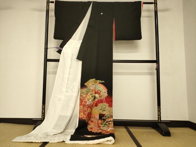 平和屋の平和屋本店●お引きずり・お引き摺り・引き黒留袖　和装　結婚式　舞妓　芸妓　芸者　衣装　女人花鳥扇子文　暈し染め　金銀彩　AABJ2727fw｜アングル2