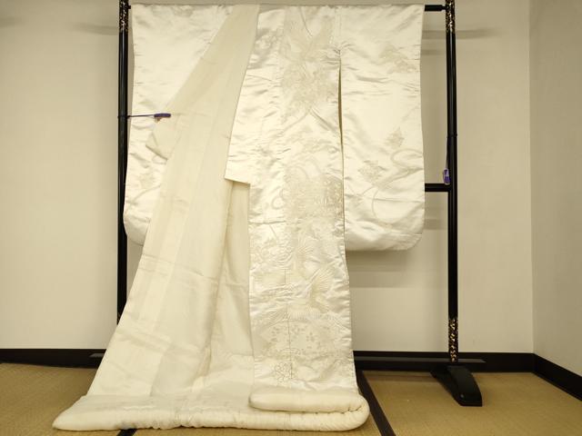 平和屋の平和屋本店●白打掛　白無垢　和装　婚礼　結婚式　花嫁　神社挙式　駒刺繍　飛鶴松梅扇子文　逸品　AABJ2733fw｜アングル2