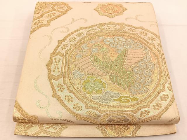 ■■■　サイズ　■■■ 長さ 404cm 幅 30.5cm程 ■■■　商品詳細　■■■ 【正絹】 詳細に関しましては、画像をご確認ください。 大変上質な逸品になります。 お安く出品致しますので、是非この機会にいかがでしょうか？ ■■■　注意事項　■■■ ■モニター発色の具合により色合いが異なる場合がございます。 ■寸法は多少の誤差が生じる場合がございますのでご了承ください。 ■縫込みの長さが左右非対称の場合は短い部分を記載しております。 左右非対称であってもご返品・お値引き等の保証は出来かねますので、ご了承の上ご購入をお願い致します。 ■シミ等のチェックには注意を払っておりますが、見落としがある場合もございますし、個人の見解も様々ですので神経質な方のご購入はお控えください。 ■箪笥に入っておりました着物や帯なので畳みシワや匂いがあるものもございます。 ■お休みは基本的に土日祝となりますが、その他臨時でお休みする場合がございますのでご了承ください。 ■商品の発送は平日のみの発送となります。 ■夜間と土曜、日曜日はお問い合わせの回答が遅れる場合がございます。 ■当店では、お直し、紋入れ、お手入れ等は承っておりません。 ■生地の状態（ヤケ、経年劣化等）によってはサイズ直しが出来ない場合がございます。 その点もどうかご了承のうえ、ご購入をお願いいたします。 ■弊社で取り扱う商品は一点ものにつき、時期や在庫状況に応じて金額が変更となる場合がございます。 ■検針は行っておりません。予めご了承いただきますようお願いいたします。 ■【洗える着物】と記載のある商品におきましては、商品お届け後に洗濯を行ってしまってからのご返品にはご対応しかねます。 念の為、専門店でのお手入れをお願いいたします。 ■着物のサイズ目安は下記を参考ください↓ ＜女性着物＞　お端折り次第で＋5cm　−1cmが着用可能サイズ 　例）身丈170cmの場合、身長160cm〜175cm ＜男性着物＞　身丈＋約25cm〜27cm程が適応身長 　例）身丈155cmの場合、身長180〜182cm
