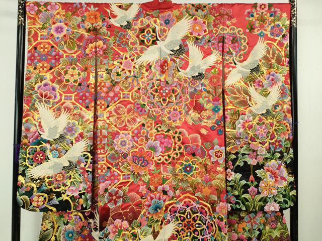 平和屋の平和屋本店●最高級 中国三大刺繍 相良刺繍 駒刺繍 総刺繍 色打掛 和装 婚礼 結婚式 花嫁 飛鶴花文 暈し染め 金糸 逸品 未使用 DZAB5802kh6｜アングル3