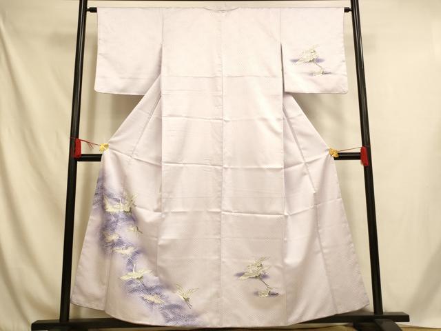 ■■■　サイズ　■■■ 身丈 153cm（肩から） 裄丈 63cm 袖丈 47cm　縫込み 5.5cm 袖幅 33cm 前幅 24cm 後幅 30cm 着物縫いこみ 内揚げ 7cm 裄 お袖側 約3cm　身頃側 約4cm ■■■　商品詳細　■■■ 【化繊】 状態は画像を添付しておりますので、そちらをご確認下さいますよう宜しくお願い致します。 お安く出品致しますので、是非この機会にいかがでしょうか？