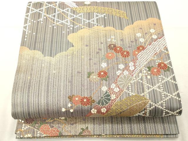 ■■■　サイズ　■■■ 長さ 444cm 幅 31cm程 ■■■　商品詳細　■■■ 【正絹・芯なし】 詳細に関しましては、画像をご確認ください。 大変上質な逸品になります。 お安く出品致しますので、是非この機会にいかがでしょうか？ ■■■　注意事項　■■■ ■モニター発色の具合により色合いが異なる場合がございます。 ■寸法は多少の誤差が生じる場合がございますのでご了承ください。 ■縫込みの長さが左