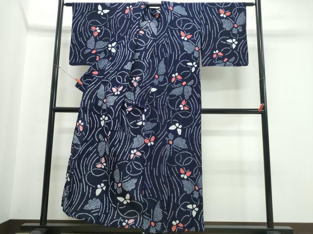 平和屋の平和屋着物∴夏物　浴衣　有松鳴海絞り　流水舞蝶文　綿　逸品　CABJ0138ng｜アングル2