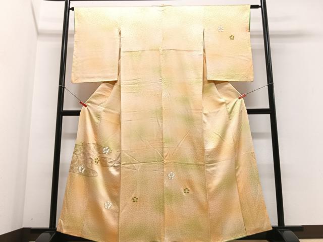 Uramono - 平和屋着物■訪問着　駒刺繍　舞花文　暈し染め　金彩　三越扱い　正絹　逸品　CABF4886xe