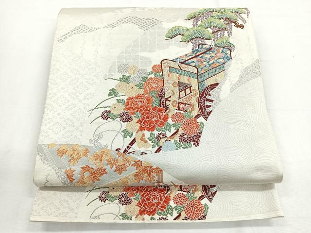 ■■■　サイズ　■■■ 長さ 426cm 幅 30.5cm程 ■■■　商品詳細　■■■ 【正絹・芯なし】 詳細に関しましては、画像をご確認ください。 大変上質な逸品になります。 お安く出品致しますので、是非この機会にいかがでしょうか？ ■■■　注意事項　■■■ ■モニター発色の具合により色合いが異なる場合がございます。 ■寸法は多少の誤差が生じる場合がございますのでご了承ください。 ■縫込みの長さが左右非対称の場合は短い部分を記載しております。 左右非対称であってもご返品・お値引き等の保証は出来かねますので、ご了承の上ご購入をお願い致します。 ■シミ等のチェックには注意を払っておりますが、見落としがある場合もございますし、個人の見解も様々ですので神経質な方のご購入はお控えください。 ■箪笥に入っておりました着物や帯なので畳みシワや匂いがあるものもございます。 ■お休みは基本的に土日祝となりますが、その他臨時でお休みする場合がございますのでご了承ください。 ■商品の発送は平日のみの発送となります。 ■夜間と土曜、日曜日はお問い合わせの回答が遅れる場合がございます。 ■当店では、お直し、紋入れ、お手入れ等は承っておりません。 ■生地の状態（ヤケ、経年劣化等）によってはサイズ直しが出来ない場合がございます。 その点もどうかご了承のうえ、ご購入をお願いいたします。 ■弊社で取り扱う商品は一点ものにつき、時期や在庫状況に応じて金額が変更となる場合がございます。 ■検針は行っておりません。予めご了承いただきますようお願いいたします。 ■【洗える着物】と記載のある商品におきましては、商品お届け後に洗濯を行ってしまってからのご返品にはご対応しかねます。 念の為、専門店でのお手入れをお願いいたします。 ■着物のサイズ目安は下記を参考ください↓ ＜女性着物＞　お端折り次第で＋5cm　−1cmが着用可能サイズ 　例）身丈170cmの場合、身長160cm〜175cm ＜男性着物＞　身丈＋約25cm〜27cm程が適応身長 　例）身丈155cmの場合、身長180〜182cm