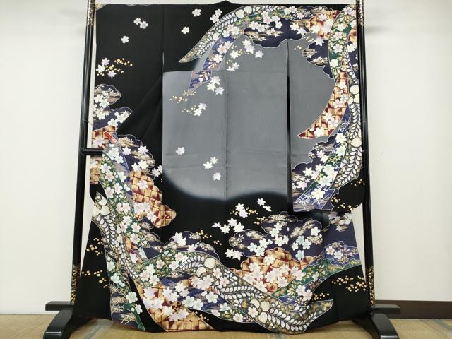 Kimono - 平和屋着物●豪華振袖　雲重ね熨斗舞花文　暈し染め　黒地　金彩　やまと誂製　正絹　逸品　CABD7554ut