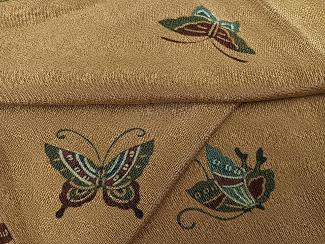 Full-Length Under-Kimono - 平和屋着物●上質な小紋　型染め　舞蝶文　鬼しぼ縮緬　正絹　逸品　AABG7550ph