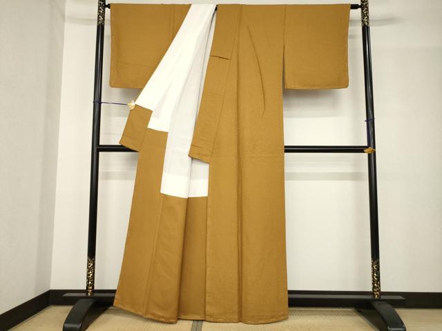 平和屋着物●上質な色無地　花唐草地紋　黄唐茶色　正絹　逸品　未使用　AABH5769ck heiwaya-11141271 平和屋 サンプル画像3