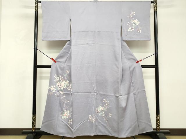 ■■■　サイズ　■■■ 身丈 156cm（肩から） 裄丈 64.5cm 袖丈 48cm　縫込み 5cm 袖幅 33cm 前幅 24cm 後幅 29cm 着物縫いこみ 内揚げ 8.5cm 裄 お袖側 約3cm　身頃側 約3cm ■■■　商品詳細　■■■ 【正絹】 状態は画像を添付しておりますので、そちらをご確認下さいますよう宜しくお願い致します。 大変上質な逸品になります。 お安く出品致しますので、