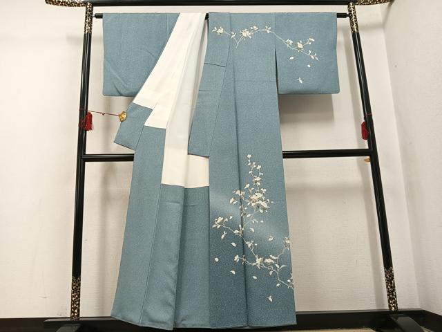 平和屋の平和屋着物●訪問着　友禅　作家物　枝花文　暈し染め　正絹　逸品　AABI3030ph｜アングル2