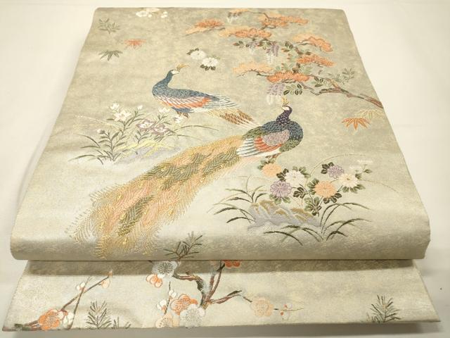 ■■■　サイズ　■■■ 長さ 424cm 幅 30.5cm程 ■■■　商品詳細　■■■ 【正絹】 状態は接写画像のように柄止まりに折れ山の薄い線汚れがございますがその他 特に目立ったシミ汚れなどもなく大変良い状態です。 着用時には見えない部分になりますのであまり気にならずお召になれるかと思います。 大変上質な逸品になります。 お安く出品致しますので、是非この機会にいかがでしょうか？ ■■■　注意事項　■■■ ■モニター発色の具合により色合いが異なる場合がございます。 ■寸法は多少の誤差が生じる場合がございますのでご了承ください。 ■縫込みの長さが左右非対称の場合は短い部分を記載しております。 左右非対称であってもご返品・お値引き等の保証は出来かねますので、ご了承の上ご購入をお願い致します。 ■シミ等のチェックには注意を払っておりますが、見落としがある場合もございますし、個人の見解も様々ですので神経質な方のご購入はお控えください。 ■箪笥に入っておりました着物や帯なので畳みシワや匂いがあるものもございます。 ■お休みは基本的に土日祝となりますが、その他臨時でお休みする場合がございますのでご了承ください。 ■商品の発送は平日のみの発送となります。 ■夜間と土曜、日曜日はお問い合わせの回答が遅れる場合がございます。 ■当店では、お直し、紋入れ、お手入れ等は承っておりません。 ■生地の状態（ヤケ、経年劣化等）によってはサイズ直しが出来ない場合がございます。 その点もどうかご了承のうえ、ご購入をお願いいたします。 ■弊社で取り扱う商品は一点ものにつき、時期や在庫状況に応じて金額が変更となる場合がございます。 ■検針は行っておりません。予めご了承いただきますようお願いいたします。 ■【洗える着物】と記載のある商品におきましては、商品お届け後に洗濯を行ってしまってからのご返品にはご対応しかねます。 念の為、専門店でのお手入れをお願いいたします。 ■写真に写っている物が全てになります。それ以外の付属品はございませんのでご了承ください。 ■状態に関する写真につきましては、掲載可能な写真枚数に限りがあるため、各箇所につき1枚参考画像を掲載しております。 ■着物のサイズ目安は下記を参考ください↓ ＜女性着物＞　お端折り次第で＋5cm　－1cmが着用可能サイズ 　例）身丈170cmの場合、身長160cm～175cm ＜男性着物＞　身丈＋約25cm～27cm程が適応身長 　例）身丈155cmの場合、身長180～182cm