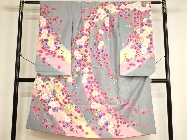 ■■■　サイズ　■■■ 【祝着】 身丈 132cm（肩から） 裄丈 53cm（肩上げ　2cm） 袖丈 75cm　縫込み 2cm 袖幅 32cm 前幅 19cm 後幅 26.5cm 着物縫いこみ 内揚げ 0cm （腰上げ　0cm） 裄 お袖側 約3.5cm　身頃側 約3.5cm ■■■　商品詳細　■■■ 着物【化繊】の状態は接写画像のように左袖後ろ・衿裏に汚れございますが その他特に目立ったシミ汚れなどもなく大変良い状態です。 お安く出品致しますので、是非この機会にいかがでしょうか？ ■■■　注意事項　■■■ ■モニター発色の具合により色合いが異なる場合がございます。 ■寸法は多少の誤差が生じる場合がございますのでご了承ください。 ■縫込みの長さが左右非対称の場合は短い部分を記載しております。 左右非対称であってもご返品・お値引き等の保証は出来かねますので、ご了承の上ご購入をお願い致します。 ■シミ等のチェックには注意を払っておりますが、見落としがある場合もございますし、個人の見解も様々ですので神経質な方のご購入はお控えください。 ■箪笥に入っておりました着物や帯なので畳みシワや匂いがあるものもございます。 ■お休みは基本的に土日祝となりますが、その他臨時でお休みする場合がございますのでご了承ください。 ■商品の発送は平日のみの発送となります。 ■夜間と土曜、日曜日はお問い合わせの回答が遅れる場合がございます。 ■当店では、お直し、紋入れ、お手入れ等は承っておりません。 ■生地の状態（ヤケ、経年劣化等）によってはサイズ直しが出来ない場合がございます。 その点もどうかご了承のうえ、ご購入をお願いいたします。 ■弊社で取り扱う商品は一点ものにつき、時期や在庫状況に応じて金額が変更となる場合がございます。 ■検針は行っておりません。予めご了承いただきますようお願いいたします。 ■【洗える着物】と記載のある商品におきましては、商品お届け後に洗濯を行ってしまってからのご返品にはご対応しかねます。 念の為、専門店でのお手入れをお願いいたします。 ■写真に写っている物が全てになります。それ以外の付属品はございませんのでご了承ください。 ■着物のサイズ目安は下記を参考ください↓ ＜女性着物＞　お端折り次第で＋5cm　－1cmが着用可能サイズ 　例）身丈170cmの場合、身長160cm～175cm ＜男性着物＞　身丈＋約25cm～27cm程が適応身長 　例）身丈155cmの場合、身長180～182cm