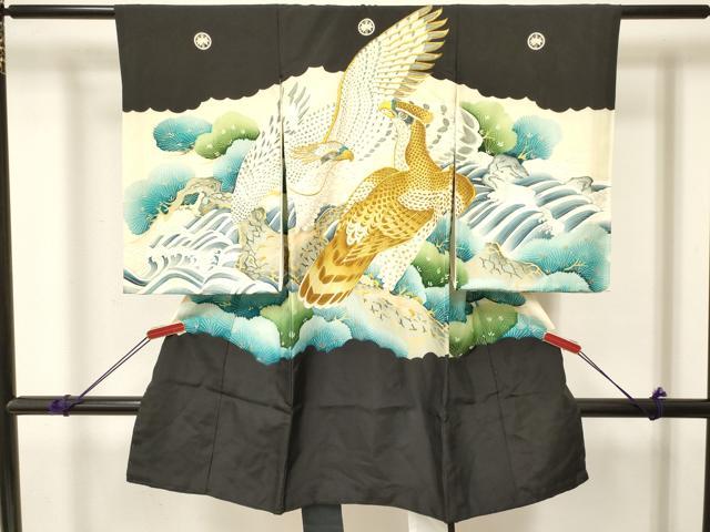 ■■■　サイズ　■■■ 【着物】 身丈 98.5cm（肩から） 裄丈 48cm 袖丈 56.5cm ■■■　商品詳細　■■■ 産着【着物：正絹・襦袢：化繊・五つ紋】 状態は接写画像のように表地所々・裏地・紐部分に薄い汚れがございます。 大変上質な逸品になりますので ぜひお手入れをされてお召しになられてはいかがでしょうか。 お安く出品致しますので、是非この機会にいかがでしょうか？ ■■■　注意事項　■■■ ■モニター発色の具合により色合いが異なる場合がございます。 ■寸法は多少の誤差が生じる場合がございますのでご了承ください。 ■縫込みの長さが左右非対称の場合は短い部分を記載しております。 左右非対称であってもご返品・お値引き等の保証は出来かねますので、ご了承の上ご購入をお願い致します。 ■シミ等のチェックには注意を払っておりますが、見落としがある場合もございますし、個人の見解も様々ですので神経質な方のご購入はお控えください。 ■箪笥に入っておりました着物や帯なので畳みシワや匂いがあるものもございます。 ■お休みは基本的に土日祝となりますが、その他臨時でお休みする場合がございますのでご了承ください。 ■商品の発送は平日のみの発送となります。 ■夜間と土曜、日曜日はお問い合わせの回答が遅れる場合がございます。 ■当店では、お直し、紋入れ、お手入れ等は承っておりません。 ■生地の状態（ヤケ、経年劣化等）によってはサイズ直しが出来ない場合がございます。 その点もどうかご了承のうえ、ご購入をお願いいたします。 ■弊社で取り扱う商品は一点ものにつき、時期や在庫状況に応じて金額が変更となる場合がございます。 ■検針は行っておりません。予めご了承いただきますようお願いいたします。 ■【洗える着物】と記載のある商品におきましては、商品お届け後に洗濯を行ってしまってからのご返品にはご対応しかねます。 念の為、専門店でのお手入れをお願いいたします。 ■写真に写っている物が全てになります。それ以外の付属品はございませんのでご了承ください。 ■着物のサイズ目安は下記を参考ください↓ ＜女性着物＞　お端折り次第で＋5cm　－1cmが着用可能サイズ 　例）身丈170cmの場合、身長160cm～175cm ＜男性着物＞　身丈＋約25cm～27cm程が適応身長 　例）身丈155cmの場合、身長180～182cm