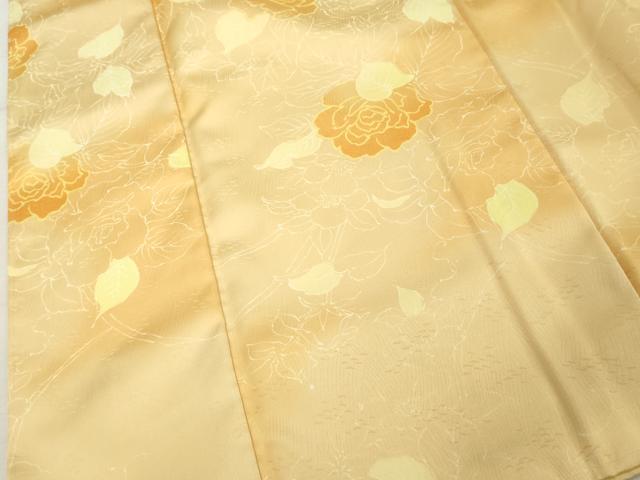 ■■■　サイズ　■■■ 身丈 152cm（肩から） 裄丈 63cm 袖丈 48cm　縫込み 3cm 袖幅 32cm 前幅 23.5cm 後幅 30.5cm 着物縫いこみ 内揚げ 0cm 裄 お袖側 約2.5cm　身頃側 約4cm ■■■　商品詳細　■■■ 【化繊・未使用】 状態は特に目立ったシミ汚れなどもなく大変良い状態です。 お安く出品致しますので、是非この機会にいかがでしょうか？ ※ご自身で洗濯された場合の保証はできかねます。専門店にご相談ください。 ■■■　注意事項　■■■ ■モニター発色の具合により色合いが異なる場合がございます。 ■寸法は多少の誤差が生じる場合がございますのでご了承ください。 ■縫込みの長さが左右非対称の場合は短い部分を記載しております。 左右非対称であってもご返品・お値引き等の保証は出来かねますので、ご了承の上ご購入をお願い致します。 ■シミ等のチェックには注意を払っておりますが、見落としがある場合もございますし、個人の見解も様々ですので神経質な方のご購入はお控えください。 ■箪笥に入っておりました着物や帯なので畳みシワや匂いがあるものもございます。 ■お休みは基本的に土日祝となりますが、その他臨時でお休みする場合がございますのでご了承ください。 ■商品の発送は平日のみの発送となります。 ■夜間と土曜、日曜日はお問い合わせの回答が遅れる場合がございます。 ■当店では、お直し、紋入れ、お手入れ等は承っておりません。 ■生地の状態（ヤケ、経年劣化等）によってはサイズ直しが出来ない場合がございます。 その点もどうかご了承のうえ、ご購入をお願いいたします。 ■弊社で取り扱う商品は一点ものにつき、時期や在庫状況に応じて金額が変更となる場合がございます。 ■検針は行っておりません。予めご了承いただきますようお願いいたします。 ■【洗える着物】と記載のある商品におきましては、商品お届け後に洗濯を行ってしまってからのご返品にはご対応しかねます。 念の為、専門店でのお手入れをお願いいたします。 ■写真に写っている物が全てになります。それ以外の付属品はございませんのでご了承ください。 ■着物のサイズ目安は下記を参考ください↓ ＜女性着物＞　お端折り次第で＋5cm　－1cmが着用可能サイズ 　例）身丈170cmの場合、身長160cm～175cm ＜男性着物＞　身丈＋約25cm～27cm程が適応身長 　例）身丈155cmの場合、身長180～182cm