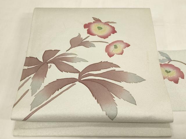 ■■■　サイズ　■■■ 長さ 377.5cm 幅 30cm程 ■■■　商品詳細　■■■ 【正絹】 状態は接写画像のように表地所々・裏地にヤケ、表地所々・裏地所々に汚れがございます。 大変上質な逸品になりますのでぜひお手入れをされてお召しになられてはいかがでしょうか。 お安く出品致しますので、是非この機会にいかがでしょうか？ ■■■　注意事項　■■■ ■モニター発色の具合により色合いが異なる場合がございます。 ■寸法は多少の誤差が生じる場合がございますのでご了承ください。 ■縫込みの長さが左右非対称の場合は短い部分を記載しております。 左右非対称であってもご返品・お値引き等の保証は出来かねますので、ご了承の上ご購入をお願い致します。 ■シミ等のチェックには注意を払っておりますが、見落としがある場合もございますし、個人の見解も様々ですので神経質な方のご購入はお控えください。 ■箪笥に入っておりました着物や帯なので畳みシワや匂いがあるものもございます。 ■お休みは基本的に土日祝となりますが、その他臨時でお休みする場合がございますのでご了承ください。 ■商品の発送は平日のみの発送となります。 ■夜間と土曜、日曜日はお問い合わせの回答が遅れる場合がございます。 ■当店では、お直し、紋入れ、お手入れ等は承っておりません。 ■生地の状態（ヤケ、経年劣化等）によってはサイズ直しが出来ない場合がございます。 その点もどうかご了承のうえ、ご購入をお願いいたします。 ■弊社で取り扱う商品は一点ものにつき、時期や在庫状況に応じて金額が変更となる場合がございます。 ■検針は行っておりません。予めご了承いただきますようお願いいたします。 ■【洗える着物】と記載のある商品におきましては、商品お届け後に洗濯を行ってしまってからのご返品にはご対応しかねます。 念の為、専門店でのお手入れをお願いいたします。 ■写真に写っている物が全てになります。それ以外の付属品はございませんのでご了承ください。 ■着物のサイズ目安は下記を参考ください↓ ＜女性着物＞　お端折り次第で＋5cm　－1cmが着用可能サイズ 　例）身丈170cmの場合、身長160cm～175cm ＜男性着物＞　身丈＋約25cm～27cm程が適応身長 　例）身丈155cmの場合、身長180～182cm