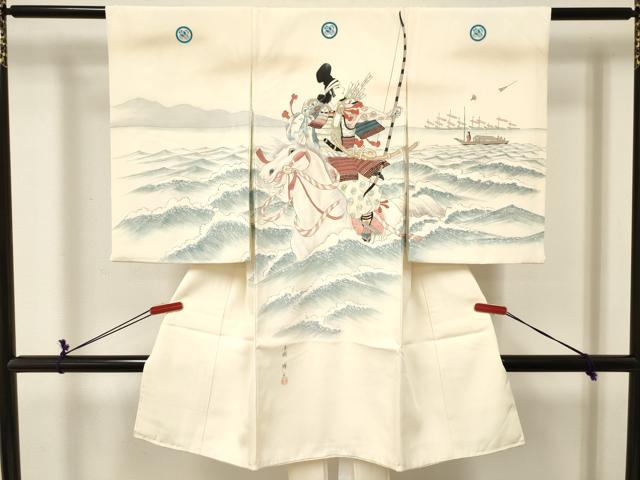 ■■■　サイズ　■■■ 【着物】 身丈 99cm（肩から） 裄丈 47.5cm 袖丈 56.5cm ■■■　商品詳細　■■■ 産着【着物：正絹・襦袢：化繊・五つ紋】 状態は接写画像のように左袖前・後身頃に薄い汚れがございますがその他特に目立ったシミ汚れなどもなく大変良い状態です。 大変上質な逸品になります。 お安く出品致しますので、是非この機会にいかがでしょうか？ ■■■　注意事項　■■■ ■モニター発色の具合により色合いが異なる場合がございます。 ■寸法は多少の誤差が生じる場合がございますのでご了承ください。 ■縫込みの長さが左右非対称の場合は短い部分を記載しております。 左右非対称であってもご返品・お値引き等の保証は出来かねますので、ご了承の上ご購入をお願い致します。 ■シミ等のチェックには注意を払っておりますが、見落としがある場合もございますし、個人の見解も様々ですので神経質な方のご購入はお控えください。 ■箪笥に入っておりました着物や帯なので畳みシワや匂いがあるものもございます。 ■お休みは基本的に土日祝となりますが、その他臨時でお休みする場合がございますのでご了承ください。 ■商品の発送は平日のみの発送となります。 ■夜間と土曜、日曜日はお問い合わせの回答が遅れる場合がございます。 ■当店では、お直し、紋入れ、お手入れ等は承っておりません。 ■生地の状態（ヤケ、経年劣化等）によってはサイズ直しが出来ない場合がございます。 その点もどうかご了承のうえ、ご購入をお願いいたします。 ■弊社で取り扱う商品は一点ものにつき、時期や在庫状況に応じて金額が変更となる場合がございます。 ■検針は行っておりません。予めご了承いただきますようお願いいたします。 ■【洗える着物】と記載のある商品におきましては、商品お届け後に洗濯を行ってしまってからのご返品にはご対応しかねます。 念の為、専門店でのお手入れをお願いいたします。 ■写真に写っている物が全てになります。それ以外の付属品はございませんのでご了承ください。 ■着物のサイズ目安は下記を参考ください↓ ＜女性着物＞　お端折り次第で＋5cm　－1cmが着用可能サイズ 　例）身丈170cmの場合、身長160cm～175cm ＜男性着物＞　身丈＋約25cm～27cm程が適応身長 　例）身丈155cmの場合、身長180～182cm