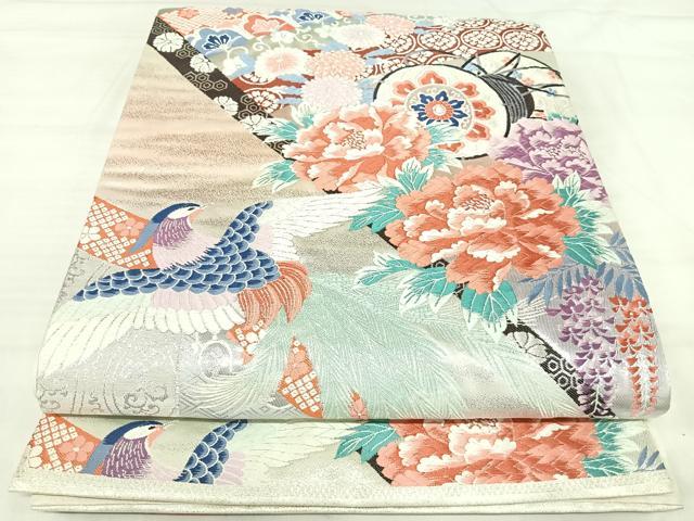 ■■■　サイズ　■■■ 長さ 422cm 幅 30cm程 ■■■　商品詳細　■■■ 【正絹】 詳細に関しましては、画像をご確認ください。 大変上質な逸品になります。 お安く出品致しますので、是非この機会にいかがでしょうか？ ■■■　注意事項　■■■ ■モニター発色の具合により色合いが異なる場合がございます。 ■寸法は多少の誤差が生じる場合がございますのでご了承ください。 ■縫込みの長さが左右非対称の場合は短い部分を記載しております。 左右非対称であってもご返品・お値引き等の保証は出来かねますので、ご了承の上ご購入をお願い致します。 ■シミ等のチェックには注意を払っておりますが、見落としがある場合もございますし、個人の見解も様々ですので神経質な方のご購入はお控えください。 ■箪笥に入っておりました着物や帯なので畳みシワや匂いがあるものもございます。 ■お休みは基本的に土日祝となりますが、その他臨時でお休みする場合がございますのでご了承ください。 ■商品の発送は平日のみの発送となります。 ■夜間と土曜、日曜日はお問い合わせの回答が遅れる場合がございます。 ■当店では、お直し、紋入れ、お手入れ等は承っておりません。 ■生地の状態（ヤケ、経年劣化等）によってはサイズ直しが出来ない場合がございます。 その点もどうかご了承のうえ、ご購入をお願いいたします。 ■弊社で取り扱う商品は一点ものにつき、時期や在庫状況に応じて金額が変更となる場合がございます。 ■検針は行っておりません。予めご了承いただきますようお願いいたします。 ■【洗える着物】と記載のある商品におきましては、商品お届け後に洗濯を行ってしまってからのご返品にはご対応しかねます。 念の為、専門店でのお手入れをお願いいたします。 ■写真に写っている物が全てになります。それ以外の付属品はございませんのでご了承ください。 ■状態に関する写真につきましては、掲載可能な写真枚数に限りがあるため、各箇所につき1枚参考画像を掲載しております。 ■着物のサイズ目安は下記を参考ください↓ ＜女性着物＞　お端折り次第で＋5cm　－1cmが着用可能サイズ 　例）身丈170cmの場合、身長160cm～175cm ＜男性着物＞　身丈＋約25cm～27cm程が適応身長 　例）身丈155cmの場合、身長180～182cm