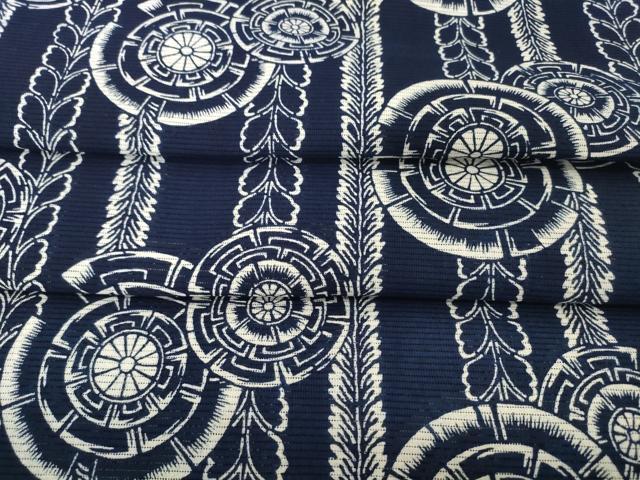 平和屋の平和屋着物＊夏物　浴衣　反物　着尺　綿絽　無形文化財 長板中形　源氏車間道　紺地　島田染工場　三越　綿　逸品　未使用　DABH2716zzz｜アングル3