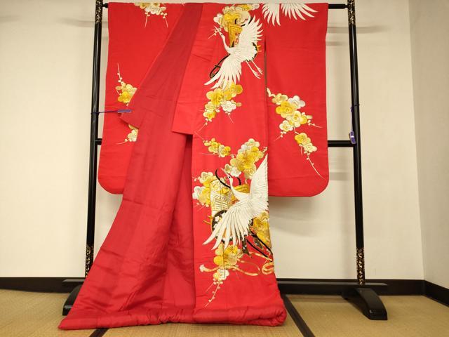 平和屋の平和屋本店●色打掛　和装　婚礼　結婚式　花嫁　神社挙式　総刺繍　飛鶴御所車枝梅文　金銀糸　逸品　AABJ2763fw｜アングル2