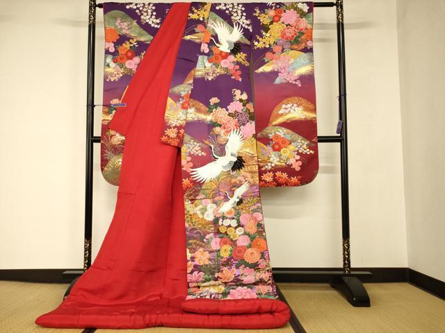 平和屋の平和屋本店●色打掛　和装　婚礼　結婚式　花嫁　神社挙式　唐織　飛鶴草花山重ね文　暈し染め　金銀糸　金通し地　逸品　AABJ2774fw｜アングル2