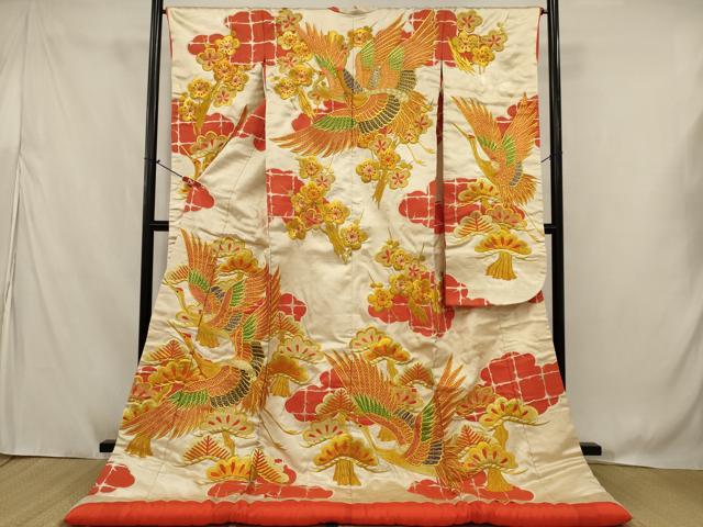 ■■■　サイズ　■■■ 身丈 184cm（肩から） 裄丈 64.5cm 袖丈 104.5cm　縫込み 5cm 袖幅 32cm 前幅 27cm 後幅 30.5cm 着物縫いこみ 内揚げ 0cm 裄 お袖側 約1.5cm　身頃側 約1.5cm ■■■　商品詳細　■■■ 【正絹・ふき綿仕立て】 状態は接写画像のようにふき綿部分に汚れがございますが その他特に目立ったシミ汚れなどもなく大変良い状態です。 大変上質な逸品になります。 お安く出品致しますので、是非この機会にいかがでしょうか？ ■■■　注意事項　■■■ ■モニター発色の具合により色合いが異なる場合がございます。 ■寸法は多少の誤差が生じる場合がございますのでご了承ください。 ■縫込みの長さが左右非対称の場合は短い部分を記載しております。 左右非対称であってもご返品・お値引き等の保証は出来かねますので、ご了承の上ご購入をお願い致します。 ■シミ等のチェックには注意を払っておりますが、見落としがある場合もございますし、個人の見解も様々ですので神経質な方のご購入はお控えください。 ■箪笥に入っておりました着物や帯なので畳みシワや匂いがあるものもございます。 ■お休みは基本的に土日祝となりますが、その他臨時でお休みする場合がございますのでご了承ください。 ■商品の発送は平日のみの発送となります。 ■夜間と土曜、日曜日はお問い合わせの回答が遅れる場合がございます。 ■当店では、お直し、紋入れ、お手入れ等は承っておりません。 ■生地の状態（ヤケ、経年劣化等）によってはサイズ直しが出来ない場合がございます。 その点もどうかご了承のうえ、ご購入をお願いいたします。 ■弊社で取り扱う商品は一点ものにつき、時期や在庫状況に応じて金額が変更となる場合がございます。 ■検針は行っておりません。予めご了承いただきますようお願いいたします。 ■【洗える着物】と記載のある商品におきましては、商品お届け後に洗濯を行ってしまってからのご返品にはご対応しかねます。 念の為、専門店でのお手入れをお願いいたします。 ■写真に写っている物が全てになります。 それ以外の付属品はございませんのでご了承ください。 ■状態に関する写真につきましては、掲載可能な写真枚数に限りがあるため、 各箇所につき1枚参考画像を掲載しております。 ■着物のサイズ目安は下記を参考ください↓ ＜女性着物＞　お端折り次第で＋5cm　−10cmが着用可能サイズ 　例）身丈170cmの場合、身長160cm〜175cm ＜男性着物＞　身丈＋約25cm〜27cm程が適応身長 　例）身丈155cmの場合、身長180cm〜182cm