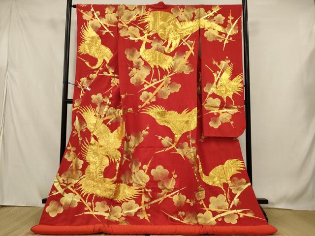 ■■■　サイズ　■■■ 身丈 182cm（肩から） 裄丈 65.5cm 袖丈 104cm　縫込み 4.5cm 袖幅 32.5cm 前幅 26cm 後幅 30cm 着物縫いこみ 内揚げ 0cm 裄 お袖側 約2cm　身頃側 約2cm ■■■　商品詳細　■■■ 【正絹・ふき綿仕立て】 状態は接写画像のようにふき綿部分に汚れ、袖口に薄い汚れ、衿裏にペン書きがございますが その他特に目立ったシミ汚れなどもなく大変良い状態です。 大変上質な逸品になります。 お安く出品致しますので、是非この機会にいかがでしょうか？ ■■■　注意事項　■■■ ■モニター発色の具合により色合いが異なる場合がございます。 ■寸法は多少の誤差が生じる場合がございますのでご了承ください。 ■縫込みの長さが左右非対称の場合は短い部分を記載しております。 左右非対称であってもご返品・お値引き等の保証は出来かねますので、ご了承の上ご購入をお願い致します。 ■シミ等のチェックには注意を払っておりますが、見落としがある場合もございますし、個人の見解も様々ですので神経質な方のご購入はお控えください。 ■箪笥に入っておりました着物や帯なので畳みシワや匂いがあるものもございます。 ■お休みは基本的に土日祝となりますが、その他臨時でお休みする場合がございますのでご了承ください。 ■商品の発送は平日のみの発送となります。 ■夜間と土曜、日曜日はお問い合わせの回答が遅れる場合がございます。 ■当店では、お直し、紋入れ、お手入れ等は承っておりません。 ■生地の状態（ヤケ、経年劣化等）によってはサイズ直しが出来ない場合がございます。 その点もどうかご了承のうえ、ご購入をお願いいたします。 ■弊社で取り扱う商品は一点ものにつき、時期や在庫状況に応じて金額が変更となる場合がございます。 ■検針は行っておりません。予めご了承いただきますようお願いいたします。 ■【洗える着物】と記載のある商品におきましては、商品お届け後に洗濯を行ってしまってからのご返品にはご対応しかねます。 念の為、専門店でのお手入れをお願いいたします。 ■写真に写っている物が全てになります。 それ以外の付属品はございませんのでご了承ください。 ■状態に関する写真につきましては、掲載可能な写真枚数に限りがあるため、 各箇所につき1枚参考画像を掲載しております。 ■着物のサイズ目安は下記を参考ください↓ ＜女性着物＞　お端折り次第で＋5cm　−10cmが着用可能サイズ 　例）身丈170cmの場合、身長160cm〜175cm ＜男性着物＞　身丈＋約25cm〜27cm程が適応身長 　例）身丈155cmの場合、身長180cm〜182cm