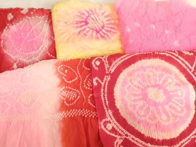 ■■■　商品詳細　■■■ ※こちらのお品はまとめての出品となりますので、 汚れ・サイズ等の詳細は記載しておりません。 ご理解の上でのご入札をお願い致します。 大変上質な逸品になります。 お安く出品致しますので、是非この機会にいかがでしょうか？ ■■■　注意事項　■■■ ■モニター発色の具合により色合いが異なる場合がございます。 ■寸法は多少の誤差が生じる場合がございますのでご了承ください。 ■縫込みの長さが左右非対称の場合は短い部分を記載しております。 左右非対称であってもご返品・お値引き等の保証は出来かねますので、ご了承の上ご購入をお願い致します。 ■シミ等のチェックには注意を払っておりますが、見落としがある場合もございますし、個人の見解も様々ですので神経質な方のご購入はお控えください。 ■箪笥に入っておりました着物や帯なので畳みシワや匂いがあるものもございます。 ■お休みは基本的に土日祝となりますが、その他臨時でお休みする場合がございますのでご了承ください。 ■商品の発送は平日のみの発送となります。 ■夜間と土曜、日曜日はお問い合わせの回答が遅れる場合がございます。 ■当店では、お直し、紋入れ、お手入れ等は承っておりません。 ■生地の状態（ヤケ、経年劣化等）によってはサイズ直しが出来ない場合がございます。 その点もどうかご了承のうえ、ご購入をお願いいたします。 ■弊社で取り扱う商品は一点ものにつき、時期や在庫状況に応じて金額が変更となる場合がございます。 ■検針は行っておりません。予めご了承いただきますようお願いいたします。 ■【洗える着物】と記載のある商品におきましては、商品お届け後に洗濯を行ってしまってからのご返品にはご対応しかねます。 念の為、専門店でのお手入れをお願いいたします。 ■写真に写っている物が全てになります。それ以外の付属品はございませんのでご了承ください。 ■状態に関する写真につきましては、掲載可能な写真枚数に限りがあるため、各箇所につき1枚参考画像を掲載しております。 ■着物のサイズ目安は下記を参考ください↓ ＜女性着物＞　お端折り次第で＋5cm　−1cmが着用可能サイズ 　例）身丈170cmの場合、身長160cm〜175cm ＜男性着物＞　身丈＋約25cm〜27cm程が適応身長 　例）身丈155cmの場合、身長180〜182cm