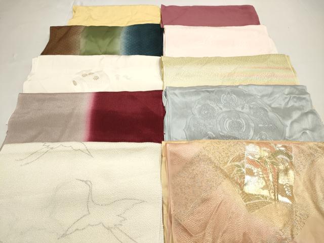 ■■■　商品詳細　■■■ 【正絹】 詳細に関しましては、 参考画像をご確認ください。 大変上質な逸品になります。 お安く出品致しますので、是非この機会にいかがでしょうか？ ※穴開きがございます。 ■■■　注意事項　■■■ ■モニター発色の具合により色合いが異なる場合がございます。 ■寸法は多少の誤差が生じる場合がございますのでご了承ください。 ■縫込みの長さが左右非対称の場合は短い部分を記載しております。 左右非対称であってもご返品・お値引き等の保証は出来かねますので、ご了承の上ご購入をお願い致します。 ■シミ等のチェックには注意を払っておりますが、見落としがある場合もございますし、個人の見解も様々ですので神経質な方のご購入はお控えください。 ■箪笥に入っておりました着物や帯なので畳みシワや匂いがあるものもございます。 ■お休みは基本的に土日祝となりますが、その他臨時でお休みする場合がございますのでご了承ください。 ■商品の発送は平日のみの発送となります。 ■夜間と土曜、日曜日はお問い合わせの回答が遅れる場合がございます。 ■当店では、お直し、紋入れ、お手入れ等は承っておりません。 ■生地の状態（ヤケ、経年劣化等）によってはサイズ直しが出来ない場合がございます。 その点もどうかご了承のうえ、ご購入をお願いいたします。 ■弊社で取り扱う商品は一点ものにつき、時期や在庫状況に応じて金額が変更となる場合がございます。 ■検針は行っておりません。予めご了承いただきますようお願いいたします。 ■【洗える着物】と記載のある商品におきましては、商品お届け後に洗濯を行ってしまってからのご返品にはご対応しかねます。 念の為、専門店でのお手入れをお願いいたします。 ■写真に写っている物が全てになります。それ以外の付属品はございませんのでご了承ください。 ■状態に関する写真につきましては、掲載可能な写真枚数に限りがあるため、各箇所につき1枚参考画像を掲載しております。 ■着物のサイズ目安は下記を参考ください↓ ＜女性着物＞　お端折り次第で＋5cm　−1cmが着用可能サイズ 　例）身丈170cmの場合、身長160cm〜175cm ＜男性着物＞　身丈＋約25cm〜27cm程が適応身長 　例）身丈155cmの場合、身長180〜182cm